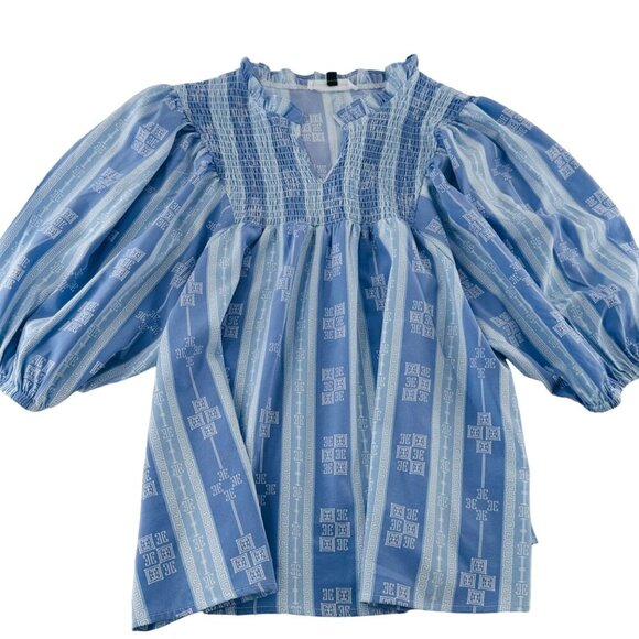Michelle McDowell Tops - Michelle McDowell Womens Large Blue & White Patterned Smocked Blouse